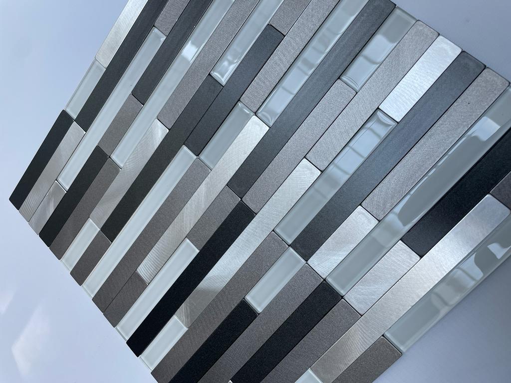 Lund Alum Strips Gray - PAL2011 - 1era